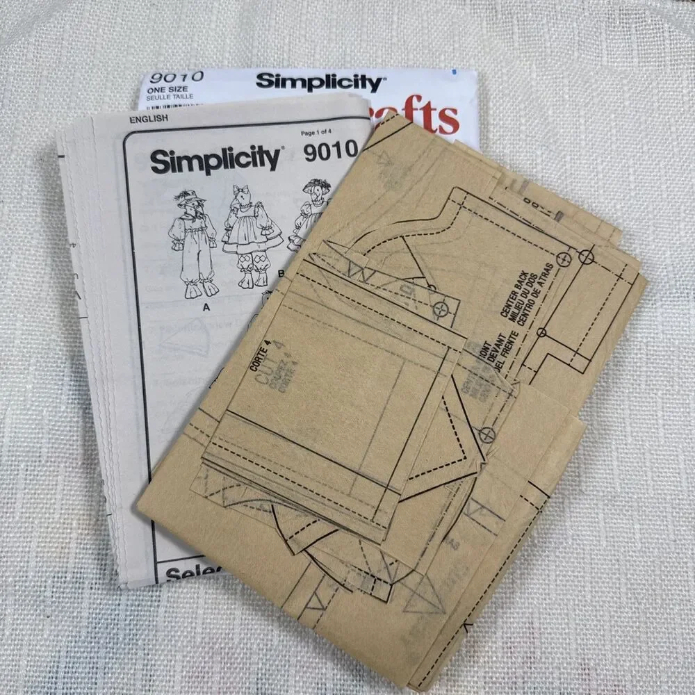 Simplicity Crafts Vintage Fall & Halloween Sewing Patterns Witch Crow Doll